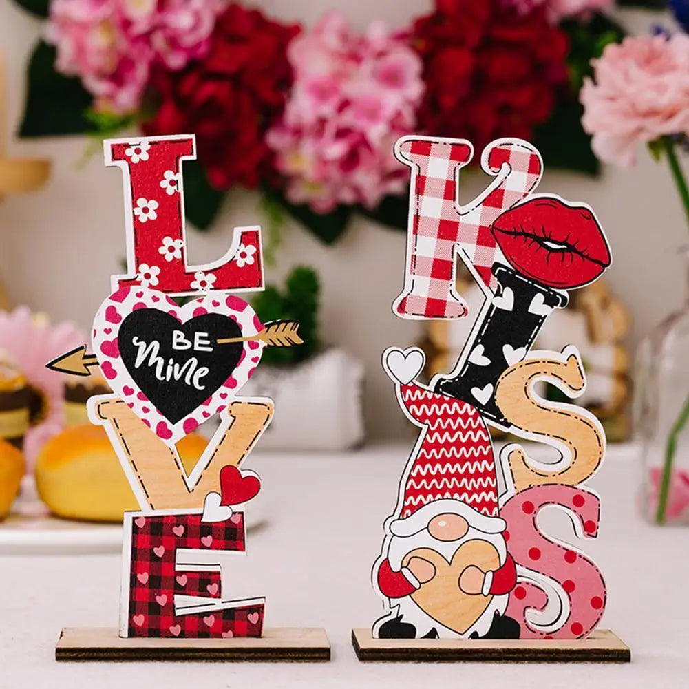 Wood Decorative Love/KISS Letter Retro Wedding Desktop Cutout Table Ornaments Sweet Gift For Valentine Thanksgiving Handicraft