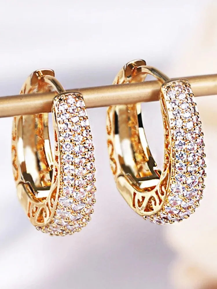 Pendientes de aro huecos de Color dorado para mujer, aretes circulares de lujo con piedra CZ deslumbrante pavimentada, joyería llamativa