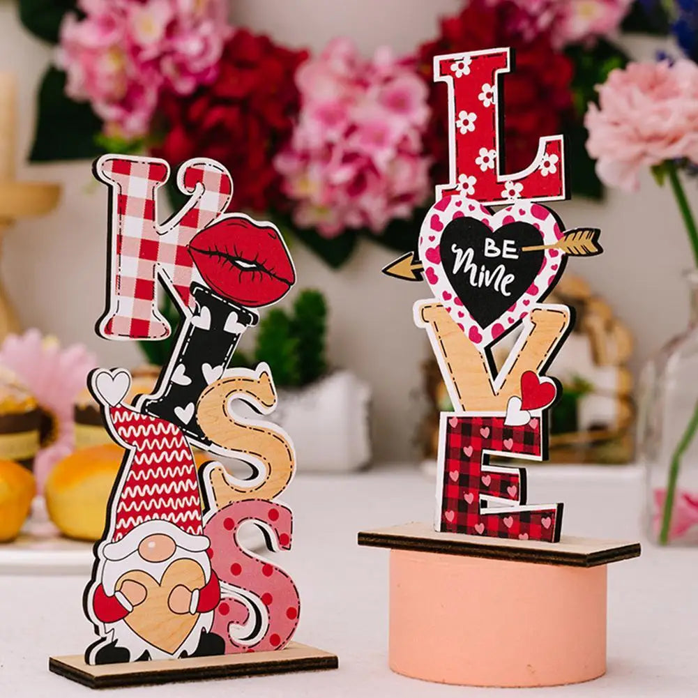 Wood Decorative Love/KISS Letter Retro Wedding Desktop Cutout Table Ornaments Sweet Gift For Valentine Thanksgiving Handicraft