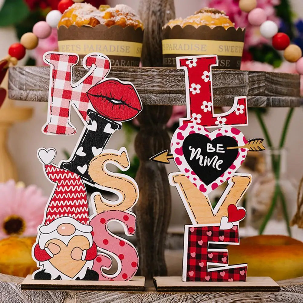 Wood Decorative Love/KISS Letter Retro Wedding Desktop Cutout Table Ornaments Sweet Gift For Valentine Thanksgiving Handicraft