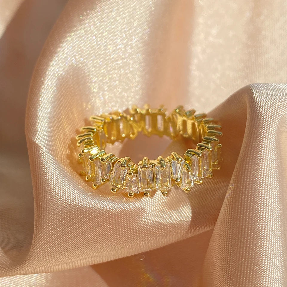 Anillos de compromiso de circonia cúbica Baguette clásicos para mujer, joyería de lujo chapada en oro de 18 quilates para fiesta y boda